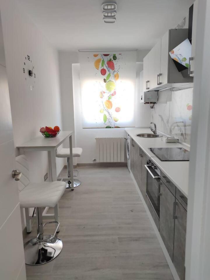 Apartamento Con Jacuzzi El Rincon De Las Delicias Zaragoza Exterior foto
